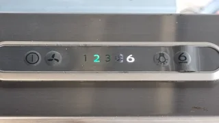 **REDUCED FURTHER WHIRLPOOL AKR 799 IX 90CM EXTRACTOR FULL S/STEEL- never used kept in storage.