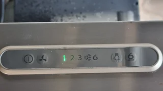 **REDUCED FURTHER WHIRLPOOL AKR 799 IX 90CM EXTRACTOR FULL S/STEEL- never used kept in storage.