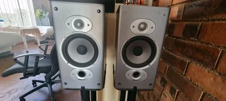 POLK RTi6 (Pair) with very heavy and stable metal stands 0️⃣7️⃣2️⃣3️⃣9️⃣2️⃣5️⃣7️⃣5️⃣6️⃣