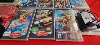 SONY PSP 1000 GOLD WITH GAMES AND ACCESSORIES0️⃣7️⃣2️⃣3️⃣9️⃣2️⃣5️⃣7️⃣5️⃣6️⃣