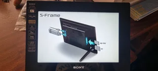 Sony DPF-HD1000 10&#34; Digital Photo Frame (2GB)0️⃣7️⃣2️⃣3️⃣9️⃣2️⃣5️⃣7️⃣5️⃣6️⃣