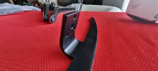 SAMSUNG ORIGINAL STAND FOR HT-E8200 SOUNDBAR0️⃣7️⃣2️⃣3️⃣9️⃣2️⃣5️⃣7️⃣5️⃣6️⃣