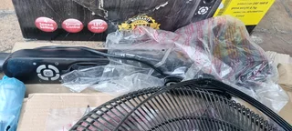 DEFY DSF 1645B PEDASTAL FAN WITH REMOTE - BRAND NEW IN THE BOX.0️⃣7️⃣2️⃣3️⃣9️⃣2️⃣5️⃣7️⃣5️⃣6️⃣