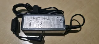 Samsung Ativ Original Charger Adaptor0️⃣7️⃣2️⃣3️⃣9️⃣2️⃣5️⃣7️⃣5️⃣6️⃣