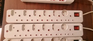 ELLIES MULTIPLUGS AS NEW HARDLY USED0️⃣7️⃣2️⃣3️⃣9️⃣2️⃣5️⃣7️⃣5️⃣6️⃣