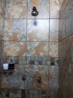 GARDEN FLAT TO LET IN HILTON GARDENS