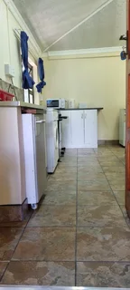 GARDEN FLAT TO LET IN HILTON GARDENS