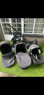Graco Evo Trio Pram plus extras