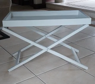 Coffee table/tray