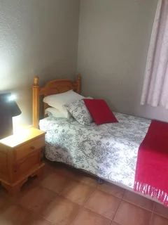 New Growth Garden Cottage Guest House.R580.00 per night.0721133646.Please WhatsApp for bookings.