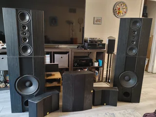 JAMO THX LUCASFILM 5.2 HOME THEATRE LOUDSPEAKERS