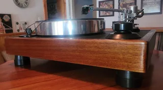 VPI CLASSIC 30TH ANNIVERSARY EDITION TURNTABLE