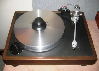 VPI CLASSIC 30TH ANNIVERSARY EDITION TURNTABLE