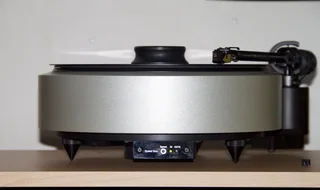 PRO-JECT RPM 6.1 TURNTABLE