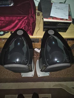 KEF REFERENCE 201.2 LOUDSPEAKERS WITH STANDS