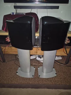 KEF REFERENCE 201.2 LOUDSPEAKERS WITH STANDS