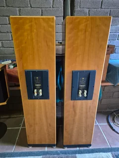 KEF REFERENCE MODEL THREE - SERIES 2 LOUDSPEAKERS