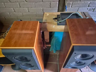 KEF REFERENCE MODEL THREE - SERIES 2 LOUDSPEAKERS