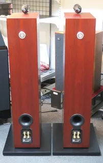 B&amp;W CM 10 LOUDSPEAKERS