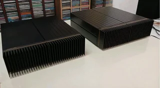 MERIDIAN 605 MONOBLOCK POWER AMPLIFIERS