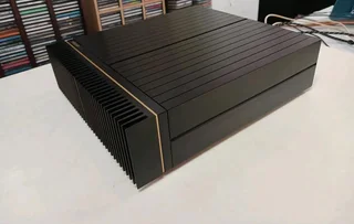 MERIDIAN 605 MONOBLOCK POWER AMPLIFIERS