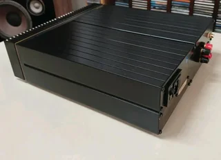 MERIDIAN 605 MONOBLOCK POWER AMPLIFIERS