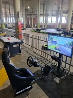 YEAR END Party Music, Fun Games, Karaoke, Jukebox