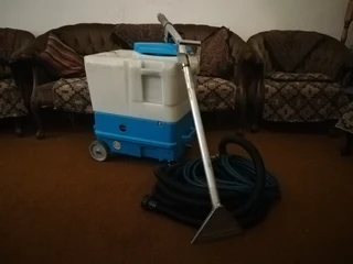 Carpet And Upholstery  Cleaning Machine For Hire