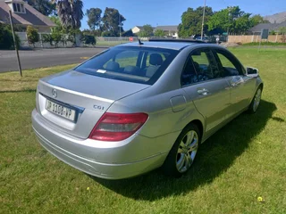 2011 Mercedes Benz C180 automatic 92000km