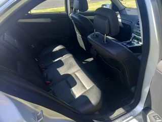 2011 Mercedes Benz C180 automatic 92000km