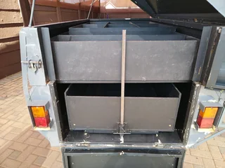 6 FEET VENTER WITH PAPERS AND LICENSE UP TO DATE