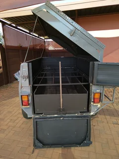 6 FEET VENTER WITH PAPERS AND LICENSE UP TO DATE