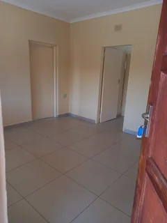 OUTBUILDING FOR RENT - ASOKA HEIGHTS - UMZINTO