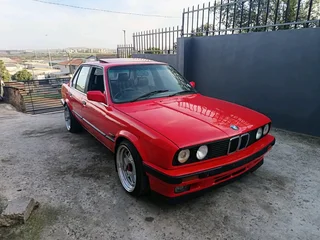 E30 325i multi valve absolute beauty
