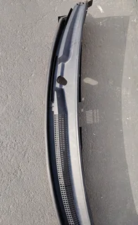 Toyota Etios windscreen cowling