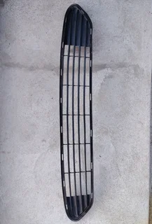 Toyota Etios bumper grill