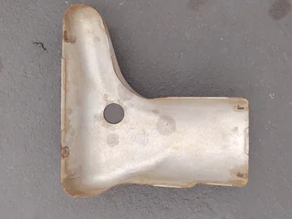 Polo exhaust manifold heat shield cover