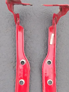 Polo Vivo original Bonnet hinges