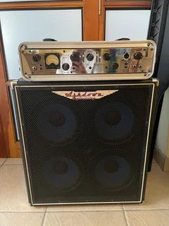 Ashdown ABM 500 RC EVO II Chrome + ABM 410H 4x10 Cab – With Flight Case & Cover