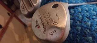 GOLF SET FOR SALE WITH TONY PENNA BAG AND STAND.