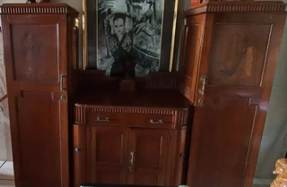 Vintage Art Deco Cabinet - circa 1920s to 1940s.