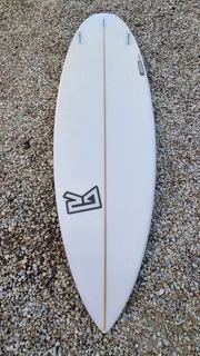Glen Row surfboard 6.6