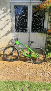 Titan Nova 26er Mountain bikes pair