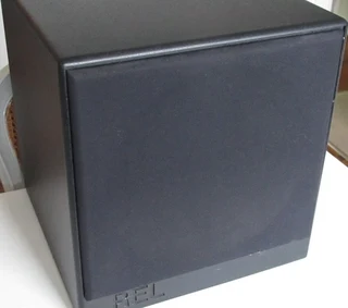 REL Accoustics Q100E Subwoofer