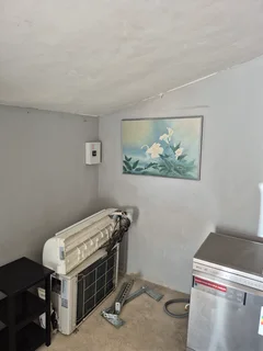 1-roomed space with own toilet in a neat environment