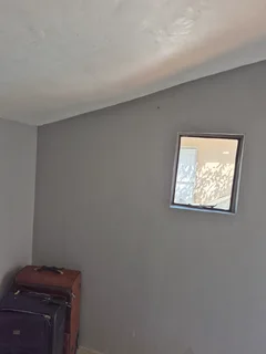 1-roomed space with own toilet in a neat environment