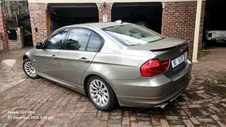 2010 BMW 3 Series LCI Sedan - 320 I 2LT Four Cylinder - 6 Speed