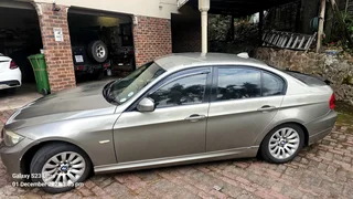 2010 BMW 3 Series LCI Sedan - 320 I 2LT Four Cylinder - 6 Speed