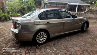 2010 BMW 3 Series LCI Sedan - 320 I 2LT Four Cylinder - 6 Speed