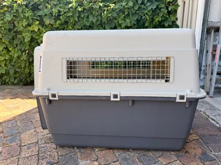 Pet Travel Carrier / Travel Box - Airline Approved